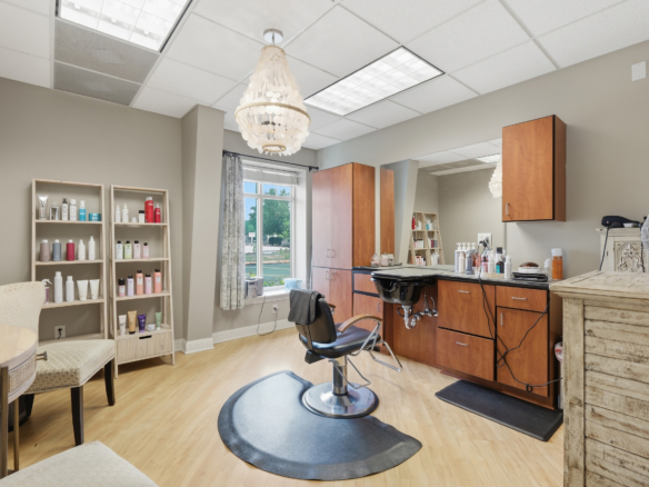 salon-de-luxe-15-1784671035138709032.webp