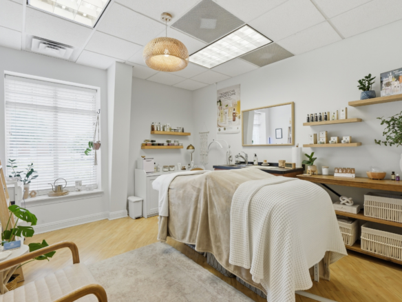 salon-de-luxe-27-17846710801030746733.webp
